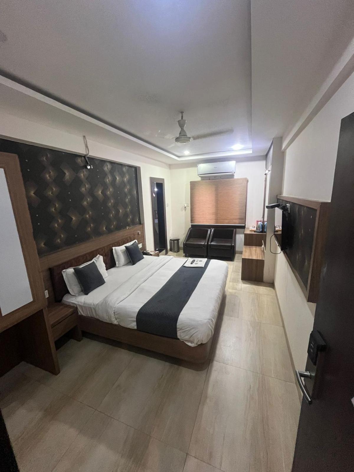 Prashant Hotel 2*